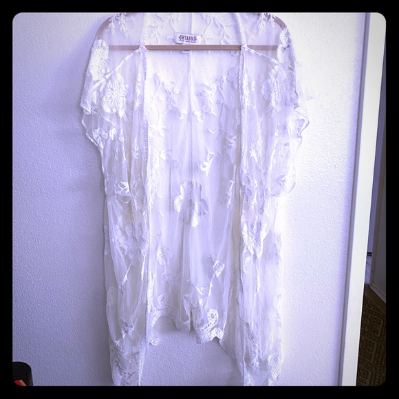 Shyanne Tops - SHYANNE Shawl